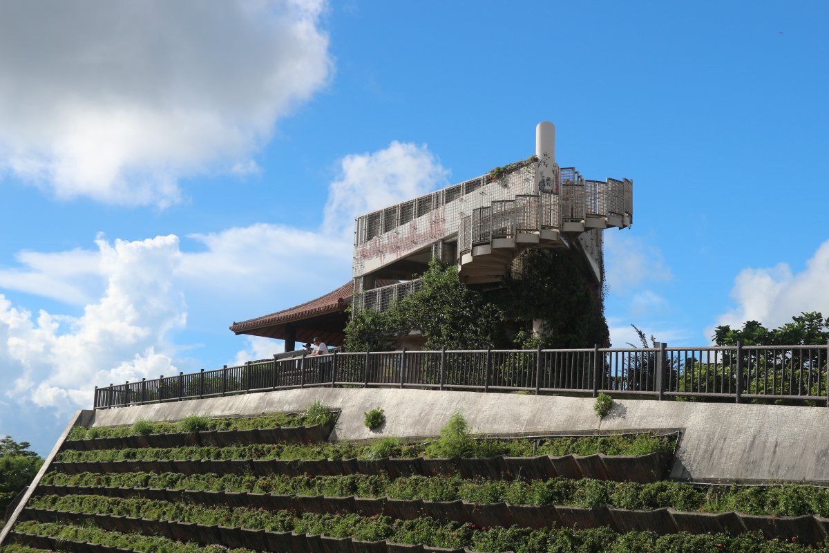 🔭 에메랄드 바다를 보는 전망대(에메라루도노우미오미루텐보다이) 이미지 1